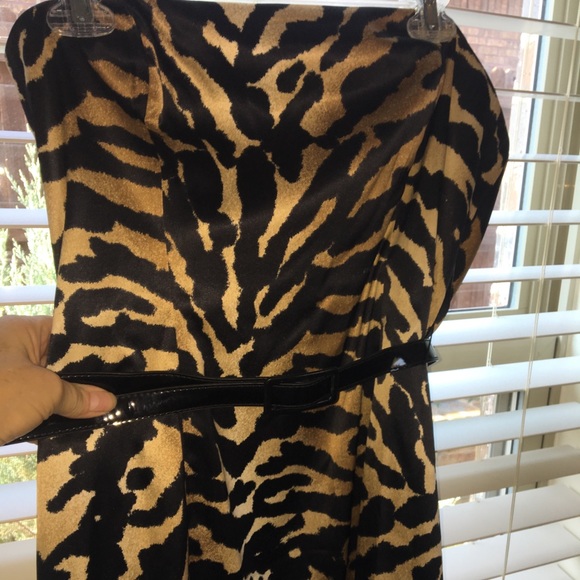 Leopard print strapless belted short dress - Picture 1 of 4